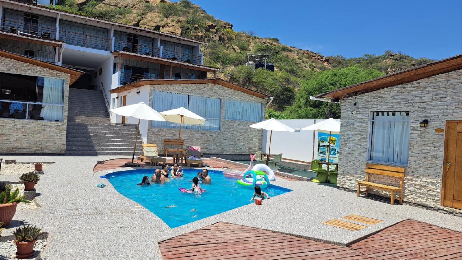 Akas Hotel Apartamentos 卡诺阿斯德蓬萨尔 外观 照片