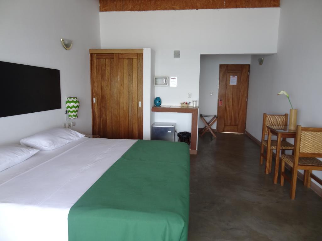 Akas Hotel Apartamentos 卡诺阿斯德蓬萨尔 外观 照片