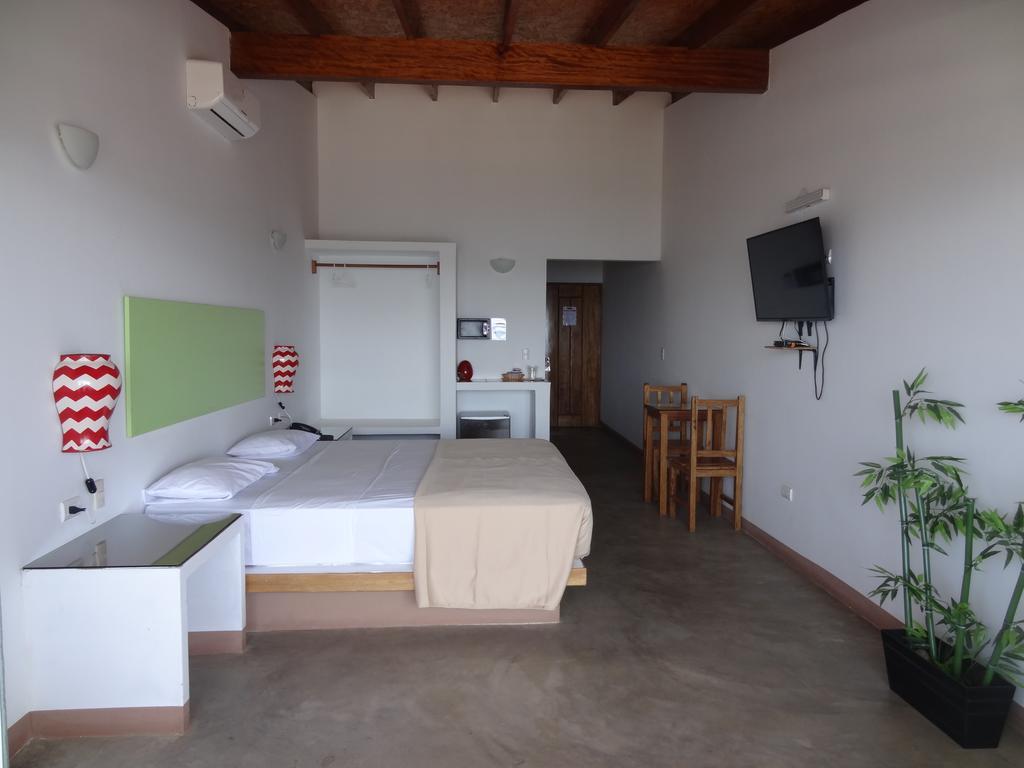 Akas Hotel Apartamentos 卡诺阿斯德蓬萨尔 外观 照片