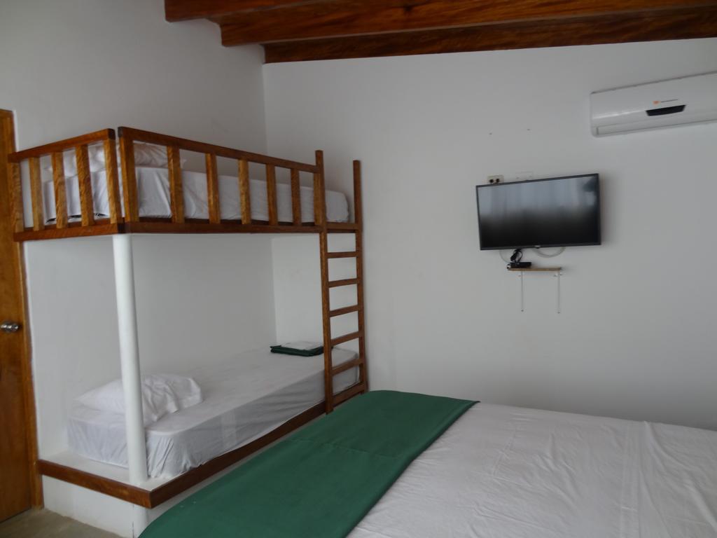 Akas Hotel Apartamentos 卡诺阿斯德蓬萨尔 外观 照片